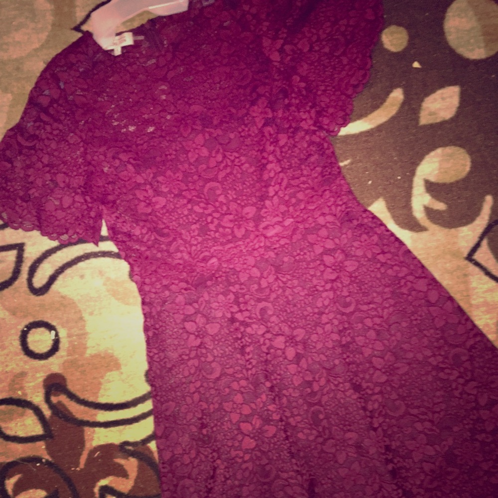 Ricki Freeman Teri Jon Lace dress maroon size 10